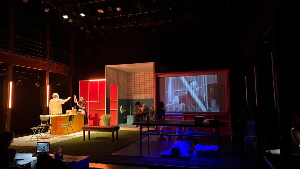 Living Room / Λίβινγκ ρουμ — performance photograph
